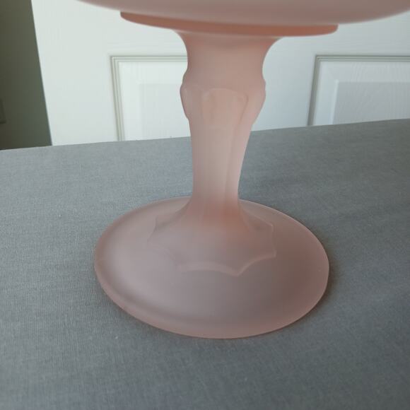 Vintage Indiana Glass Pink Frosted Pedestal Compote Bowl 7.5" MCM 50s barbiecore - Picture 4 of 9